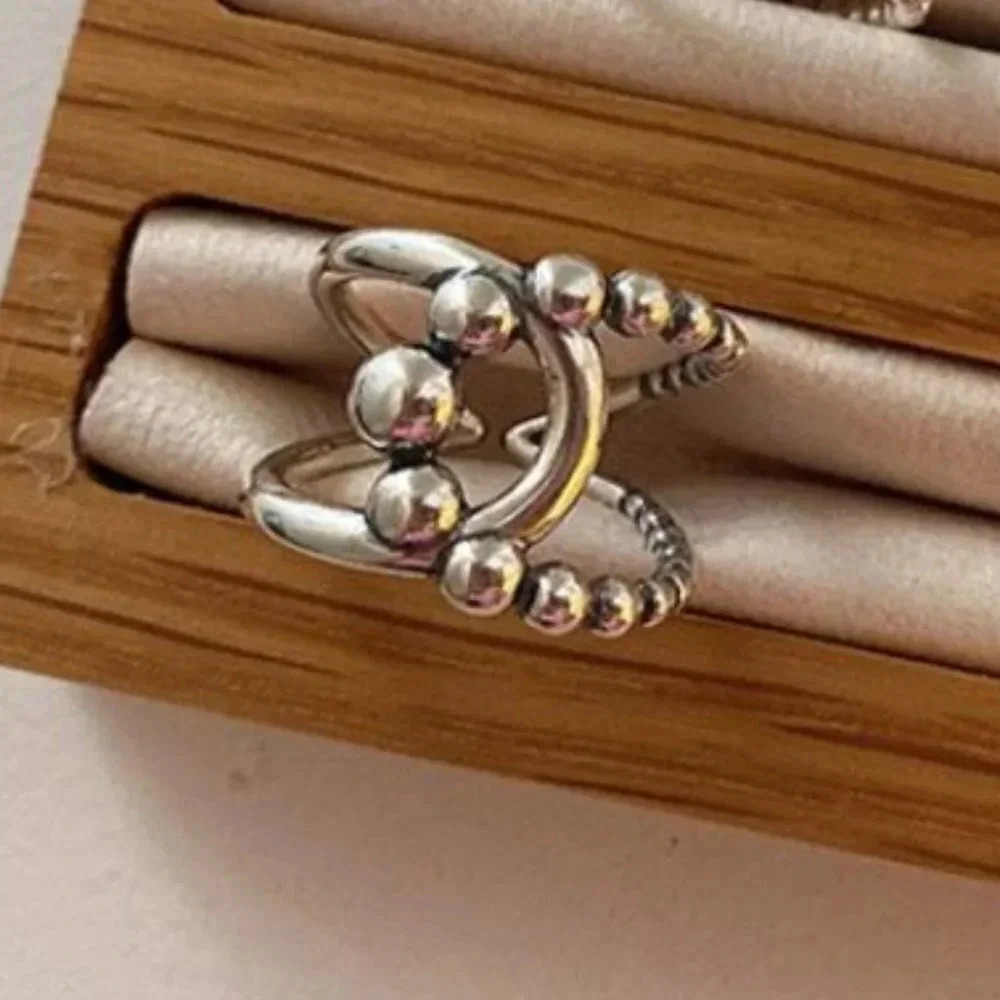 Minimalist 925 Sterling Silver Twist Geometric Ring - Picture 4 of 6